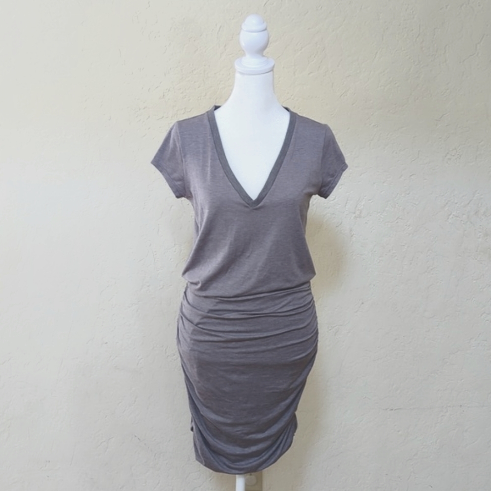 Athleta Tee V Neck Exercise Grey Heather Ruched Mini Dress Size XS - Picture 3 of 8